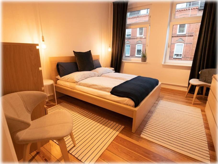 Gemuetlich - 2 Zimmer-Altbau, 24H Check-In Kiel Esterno foto